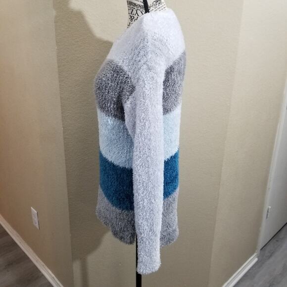 ELLEN Tracy‎ sweater size small - Picture 2 of 8